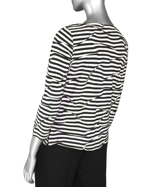 Habitat Make Waves Stripe Pull Over- Black. Habitat Style: 53012 Back