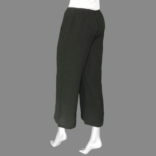 Habitat Wide Leg Crop- Black . Habitat Style: 30667 Back