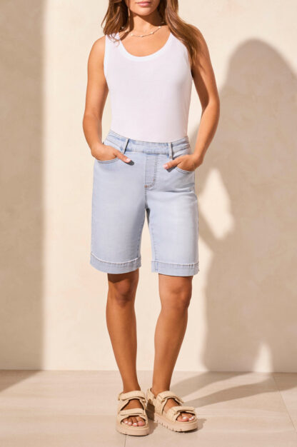 Tribal Audrey Pull-On Bermuda- Light Surf . Tribal Style: 5709O-2020-1945