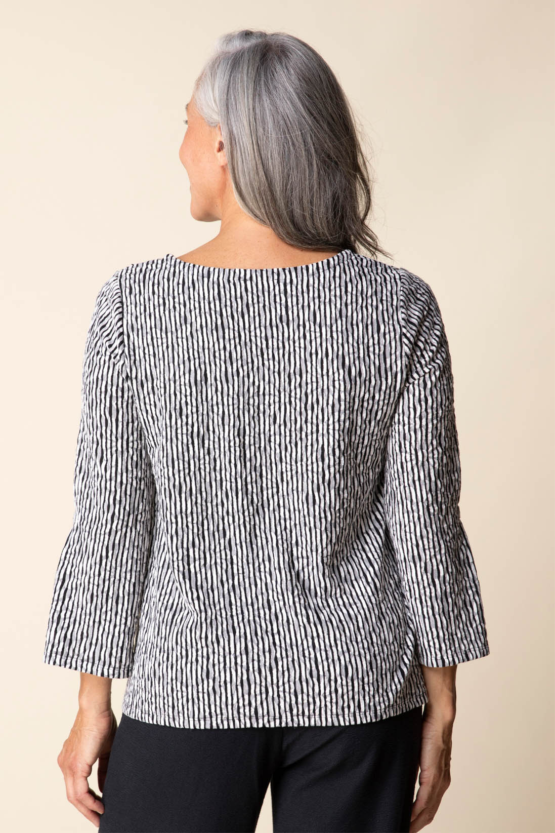 Habitat Daisy Dash Flounce Top- Black . Habitat Style: 38113 Back