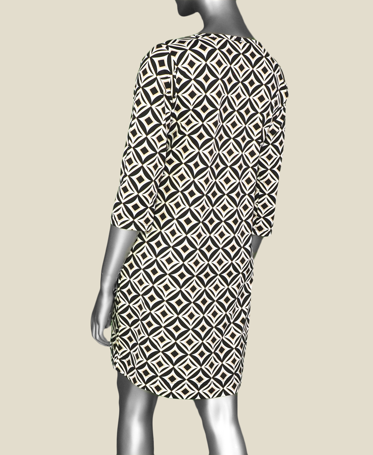 Lulu-B Travel Dress- Black/White/Tan . Style: SPX4423P GBSW Back
