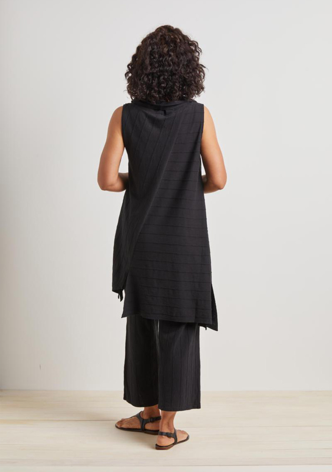 Habitat Tuck Pleat Easy Pant- Black. Style: 16460 Back